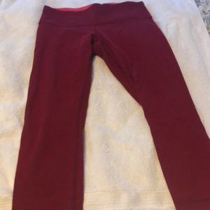 Red cropped lululemon